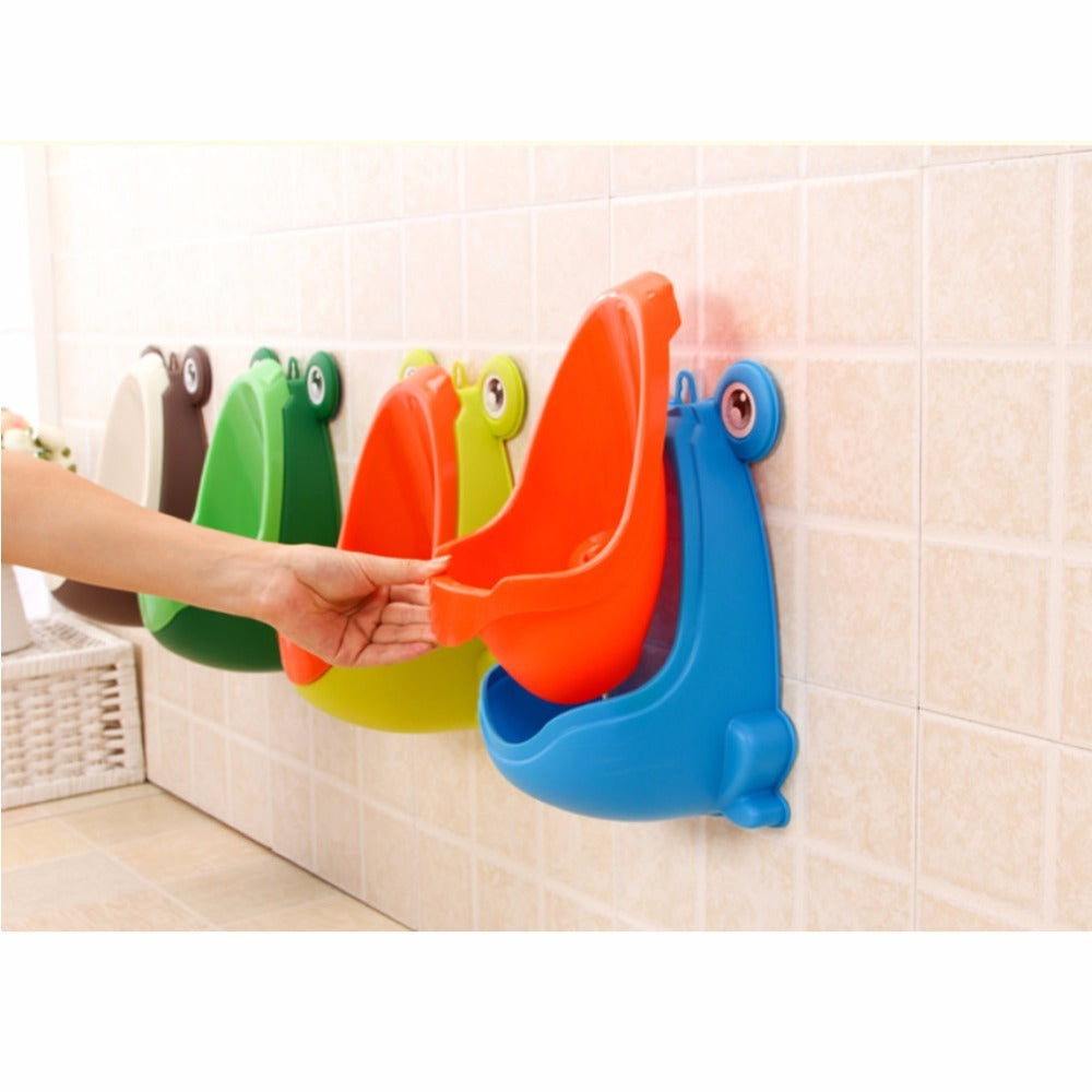 New Children Boy Potty Training Bathroom Urinal Toddler Kid Cartoon Frog Pee Aid Wall Mounted Standing Potties Toilet